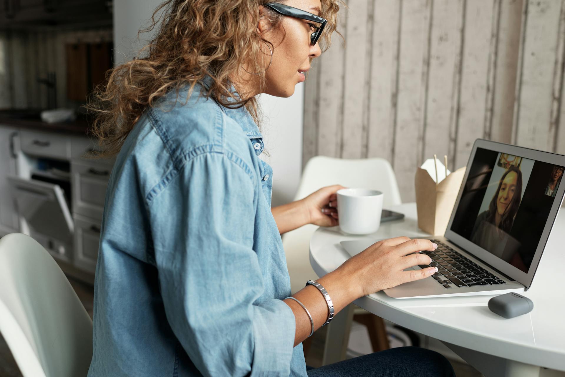 Woman doing telemedicine with Dr. Matesa Pringle at Global Integrative Medicine